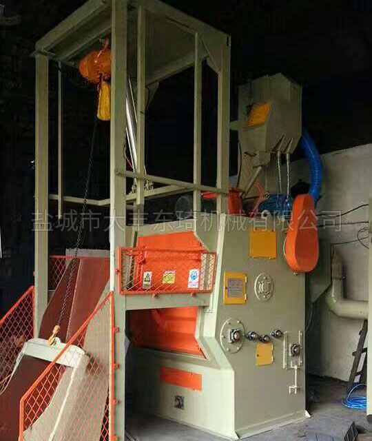 Q3210自动上卸料抛丸机